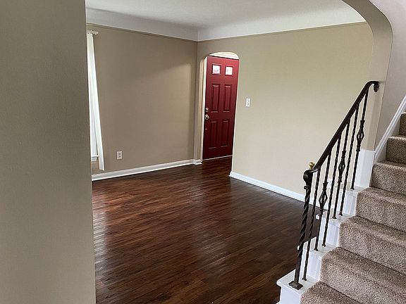 3rd image of 5161 E 117th St