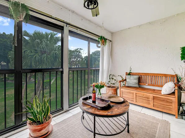 3358 Lucerne Park Drive #523, Greenacres, FL 33467