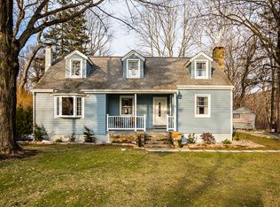 4 Hoffmans Crossing Rd, Califon, NJ 07830