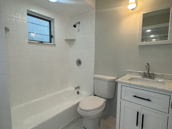 519 Roosevelt St, Roselle Park, NJ 07204