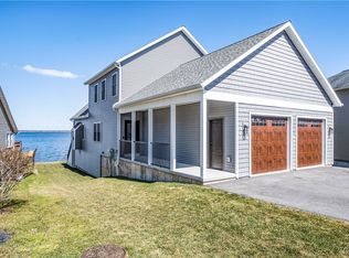 7273 Lakeshore Rd, Cicero, NY 13039