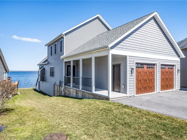 7273 Lakeshore Rd, Cicero, NY 13039