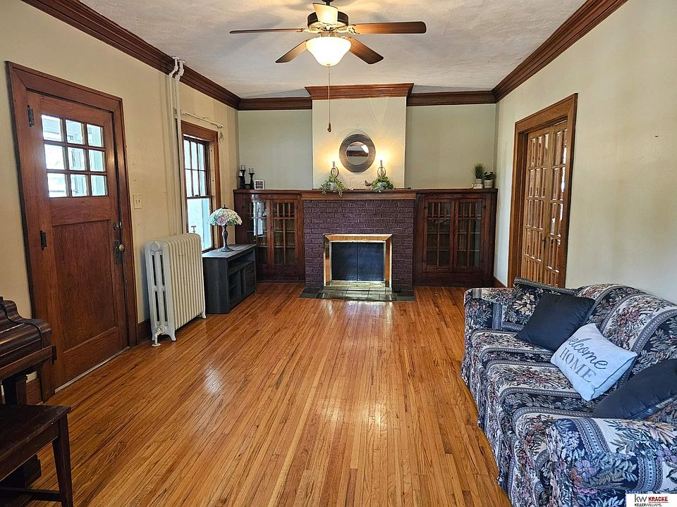 4th image of 802 W I St