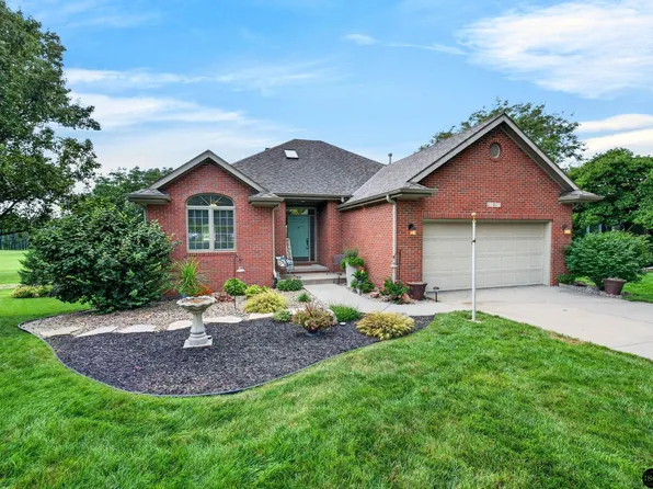 21901 Woodland Hills Cir, Eagle, NE 68347