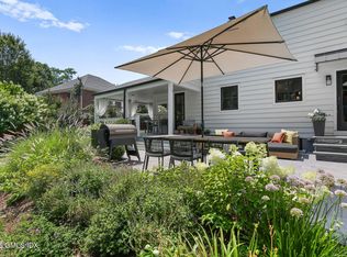 39 Indian Field Rd, Greenwich, CT 06830