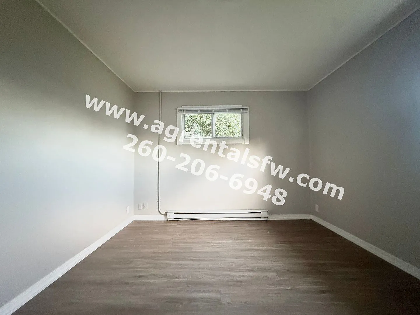 3 Bedroom House — Photo 2
