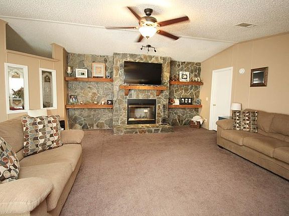 3rd image of 8639 Gibson Oaks Dr