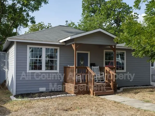 1031 W Gramercy Pl, San Antonio, TX 78201