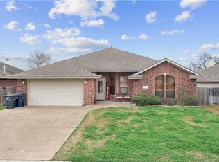1505 Hunter Creek Dr, College Station, TX 77845
