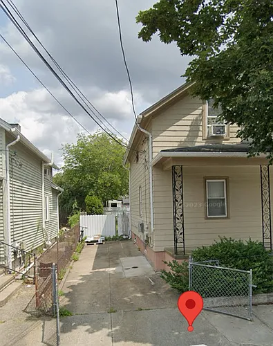 29 Roland Ave #2 Photo 1