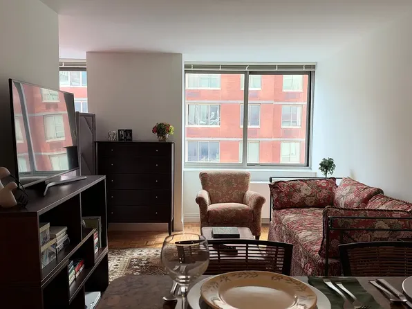 1500 Lexington Ave, New York, NY