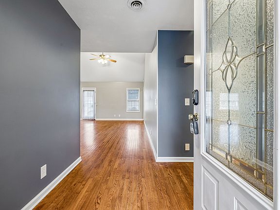 3rd image of 117 Brandywine Ln