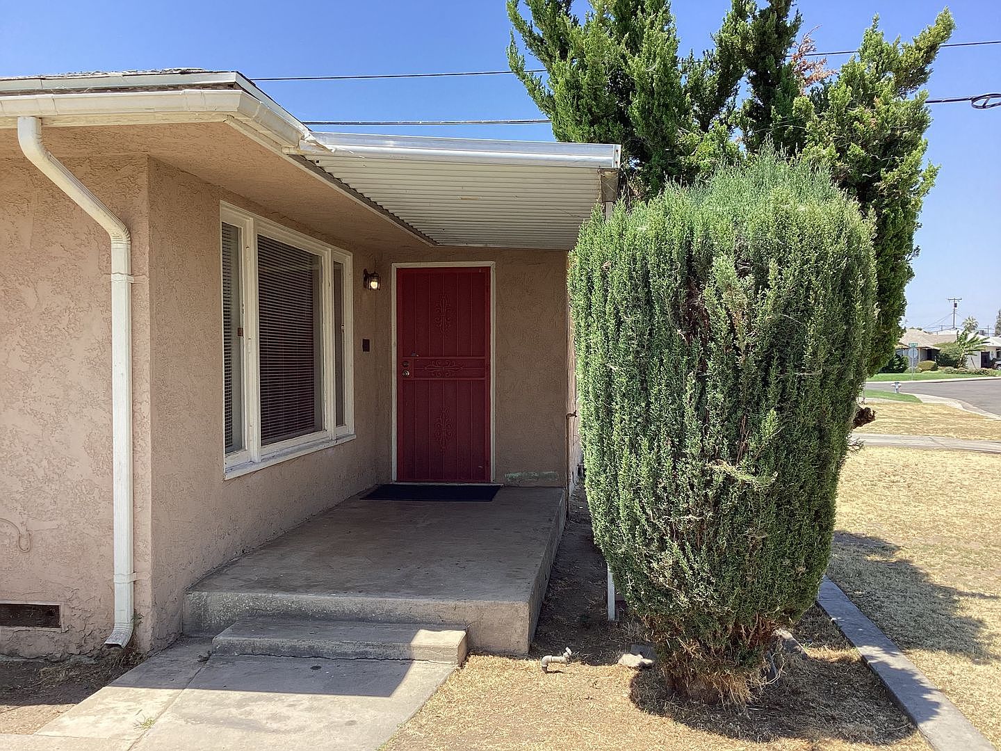 1945 Norris Dr W, Fresno, CA 93703 | Zillow