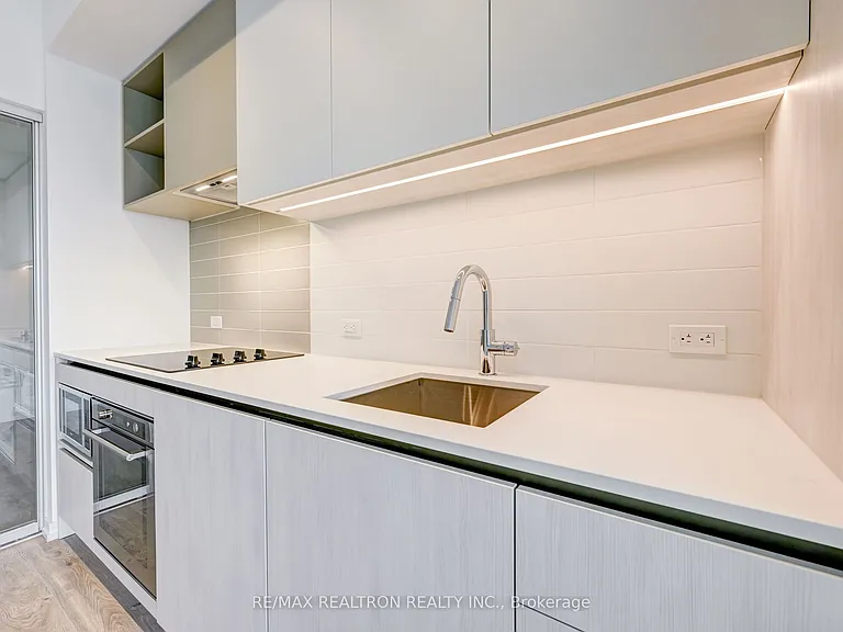 7890 Jane St #1508 — Photo 9