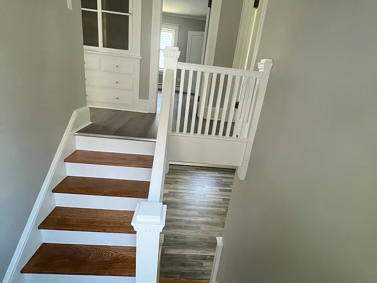 44 S Grand Ave — Photo 9