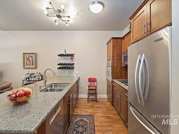 4th image of 412 S 13th St APT 110