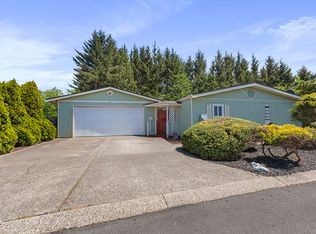 5758 NE Evergreen Dr, Newport, OR