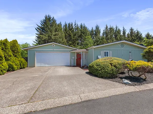 5758 NE Evergreen Dr, Newport, OR 97365