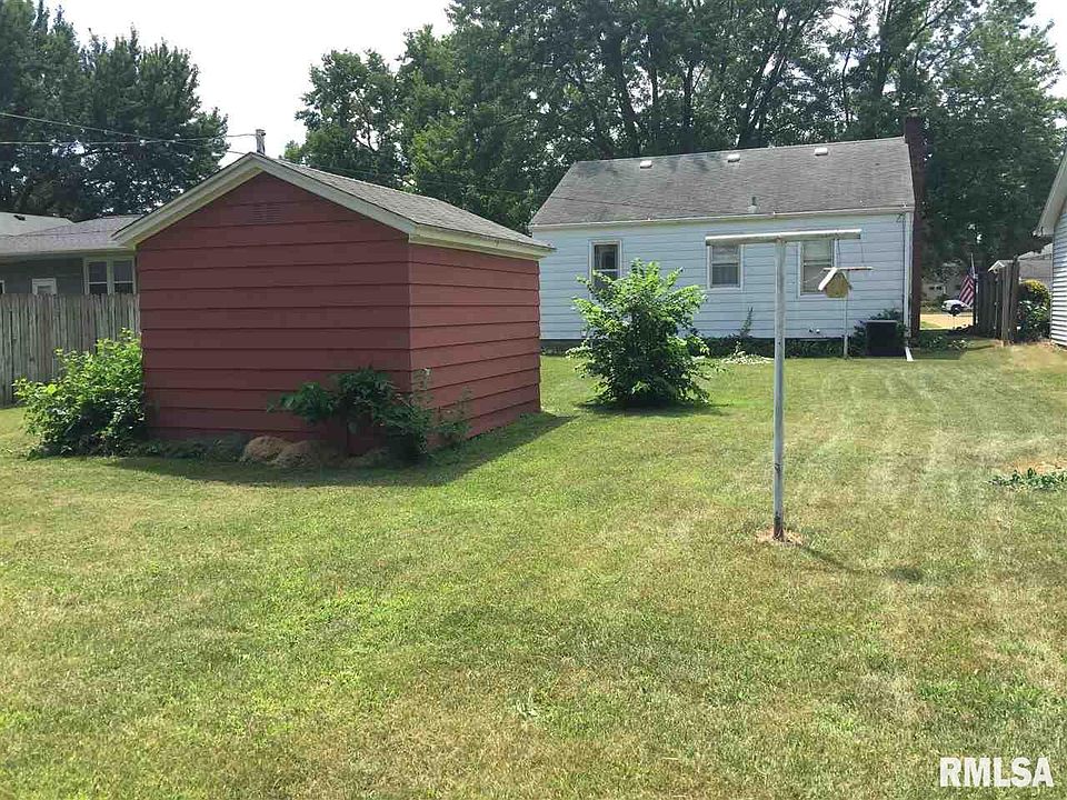 2nd image of 720 3rd Ave