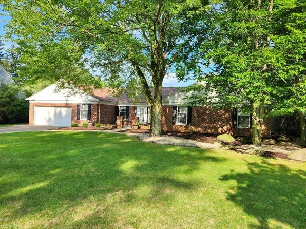 59 Trumbull Dr, Hudson, OH 44236