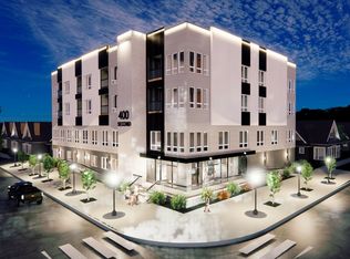400 on 2nd, Cedar Rapids, IA 52404