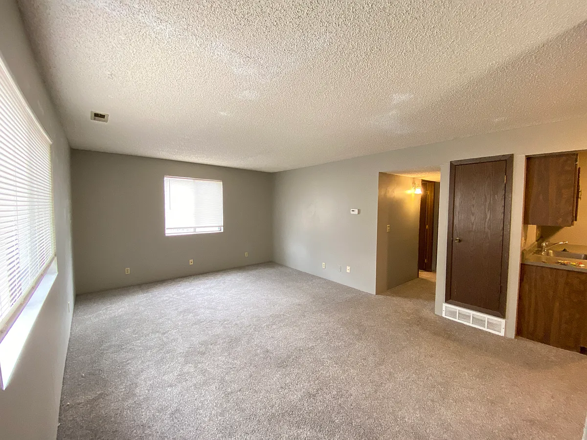 Building Photo - 2227 A St #5