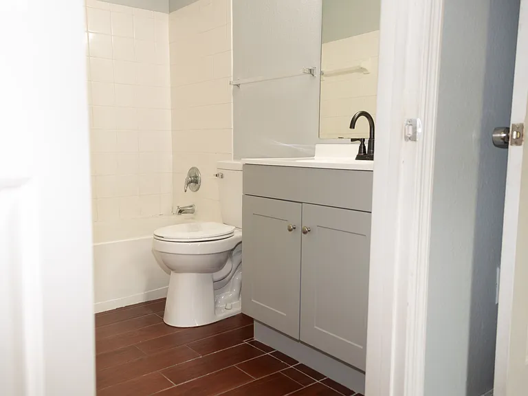 2025 Erving Cir #4207 — Photo 48