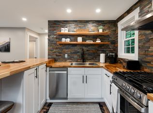 104 Pine Tree Dr, Swannanoa, NC 28778