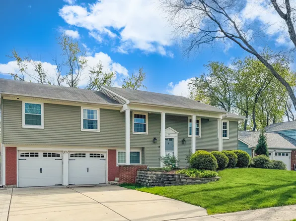 931 Bernard Dr, Buffalo Grove, IL 60089