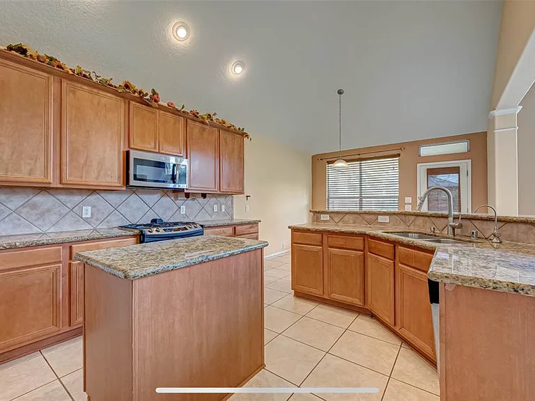 26031 Crestford Park Ln — Photo 6