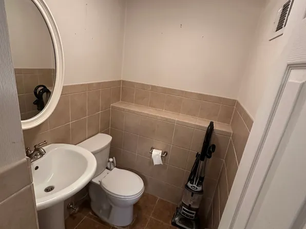 (undisclosed Address), Pt Jefferson Station, NY 11776