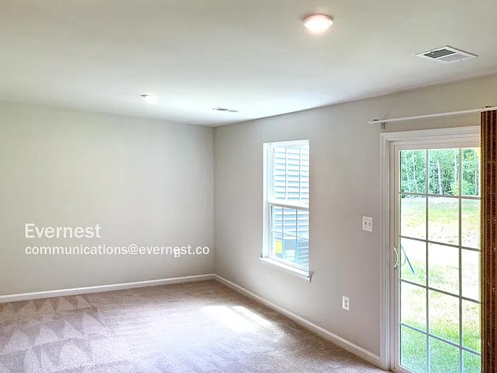 8433 Devries Ln — Photo 12