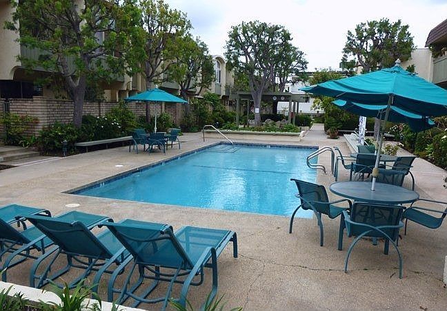 For Lease: 13228 Fiji Way #L, Marina del Rey, CA 90292