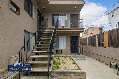 4304 51st St #9 Photo 1