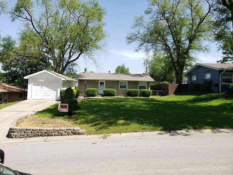 1st image of 808 Marilynn Ave
