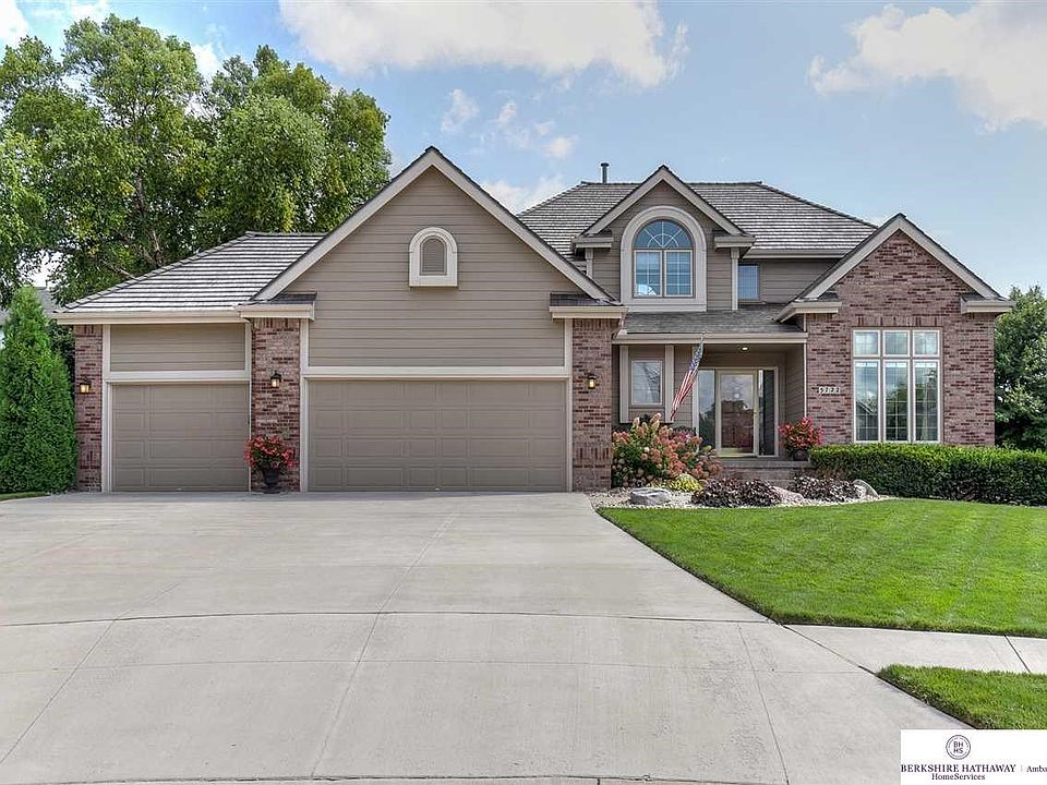 Located on a private cul de sac lot with fantastic flat fully fenced big yard.