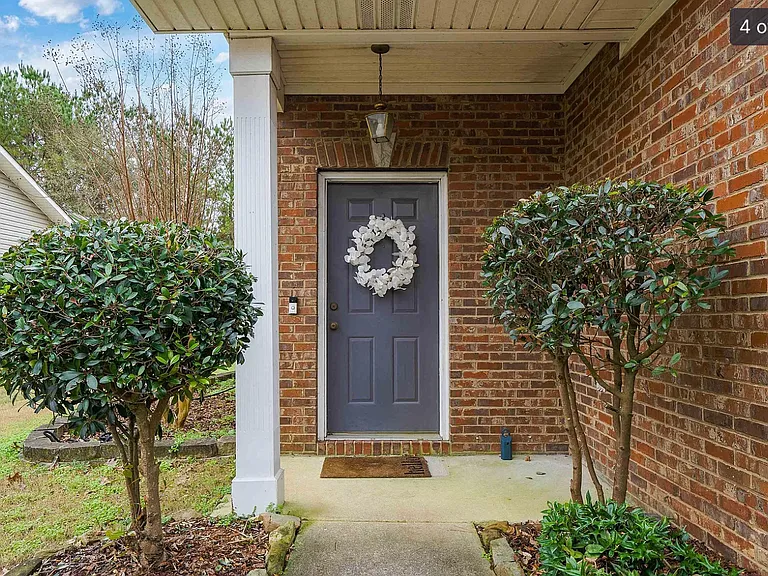 5402 Cottage Ln — Photo 3