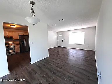 5th image of 1320 Mariner Ave SE
