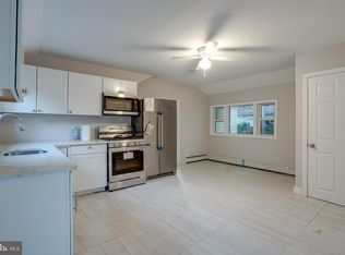 205 Lakehurst Ave, National Park, NJ 08063