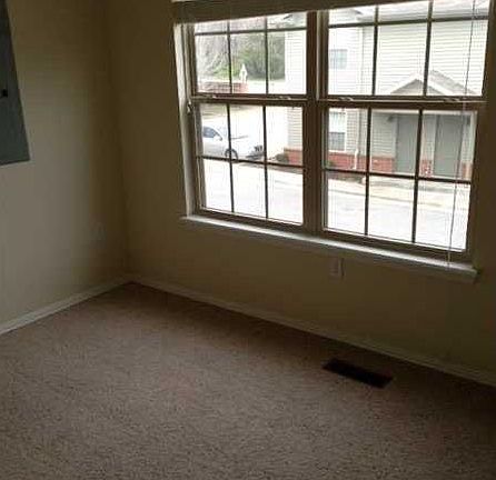 3rd image of 1428 W Netherland Way