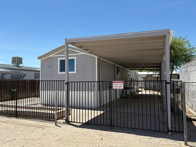 4745 N Pomona Ave — Photo 3