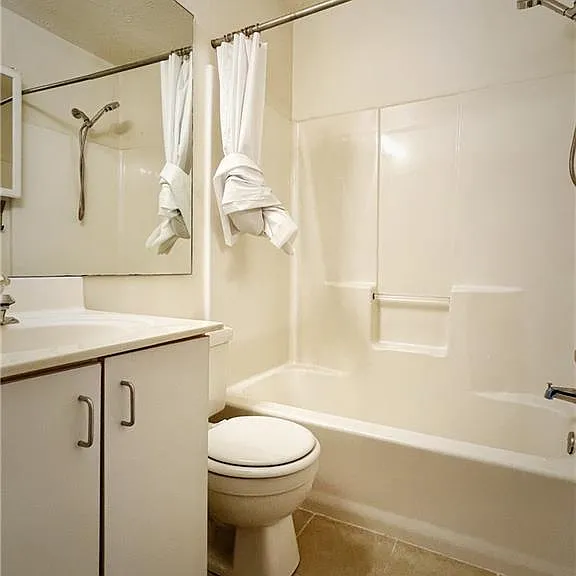 2715 Barnwood Xing — Photo 9