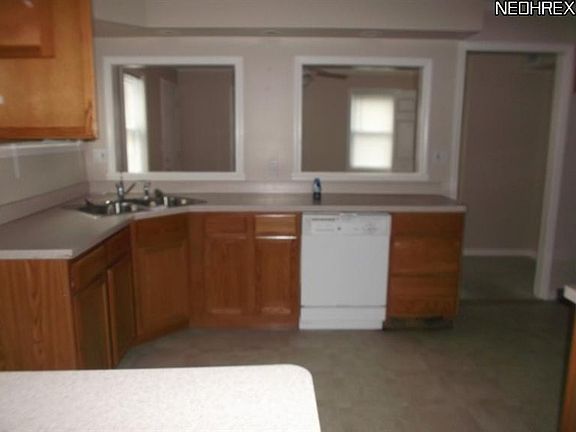 4th image of 1655 Denison Dr NW