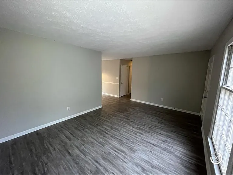 700 Woodclift Dr — Photo 5