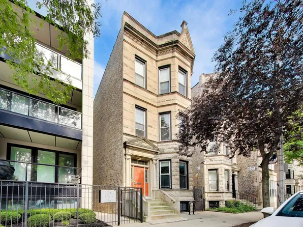 1037 S Racine Ave #1F, Chicago, IL 60607