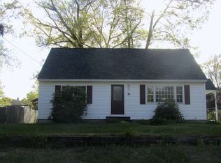 39 Elgin St, Nashua, NH 03060