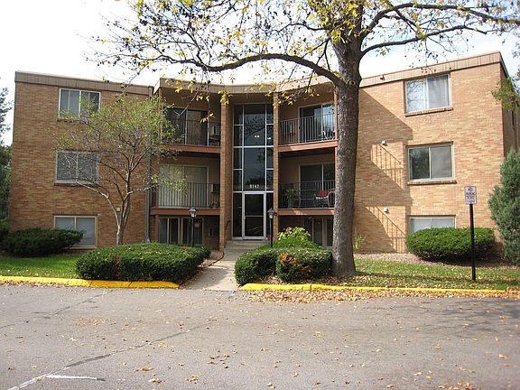 Brookview Condominums located near major highways, easy access to everything!