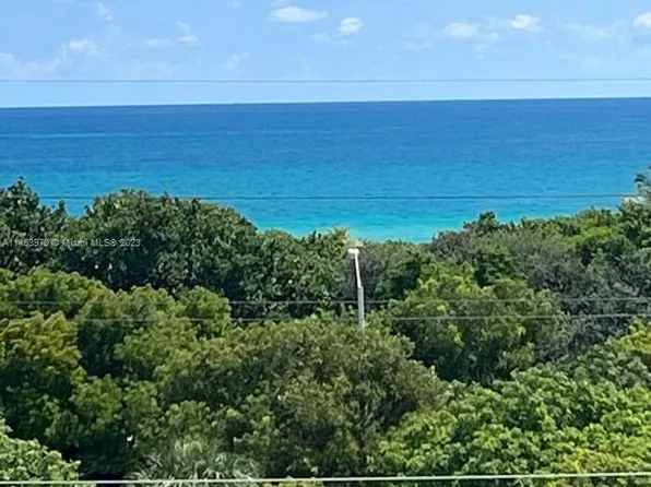 8000 Harding Ave APT 7E, Miami Beach, FL 33141