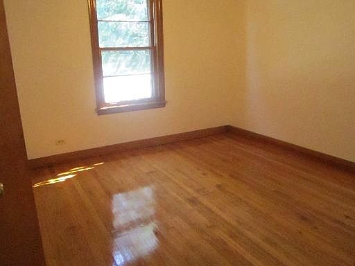 5th image of 3200 S Gunderson Ave