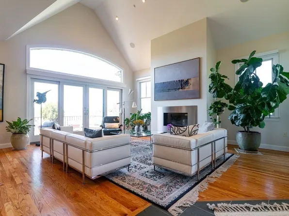 1 S Cottage Rd Unit 1, Belmont, MA 02478
